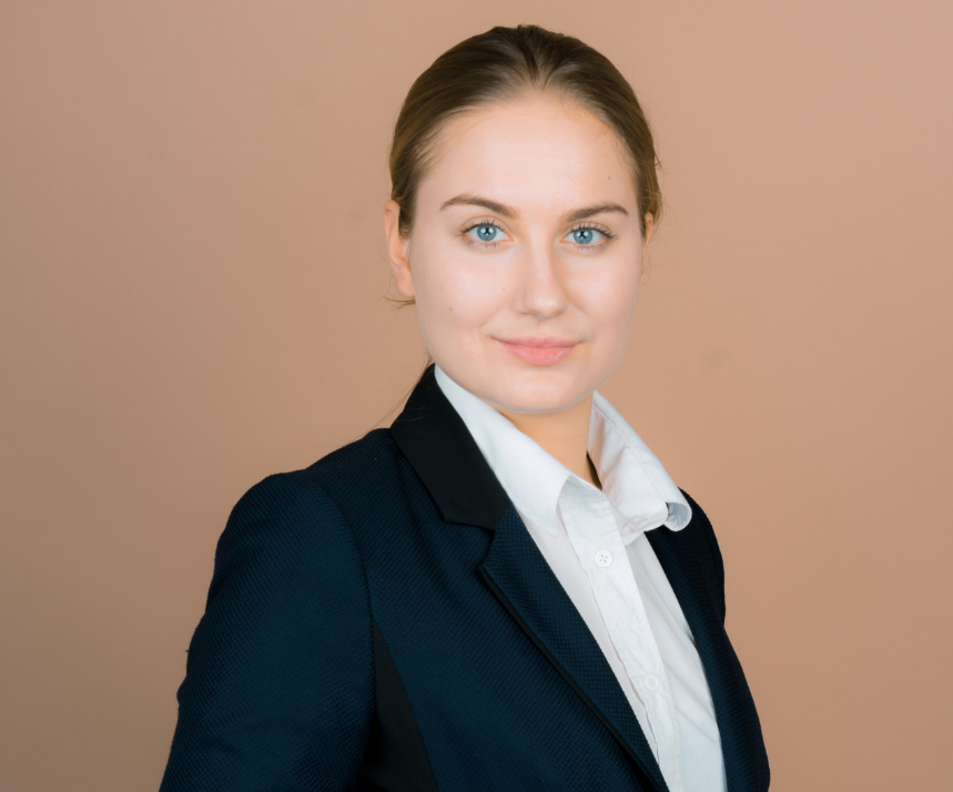 Mejora tu educación financiera con Finstructivo