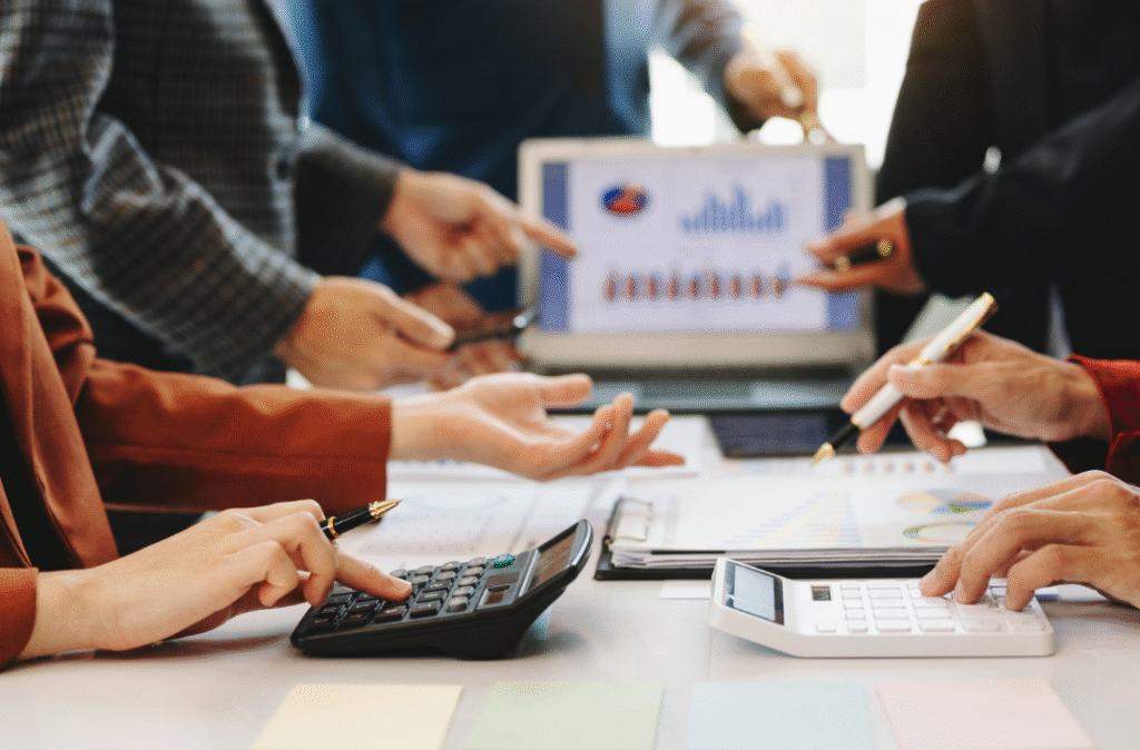 Educación financiera y profesional al alcance de todos